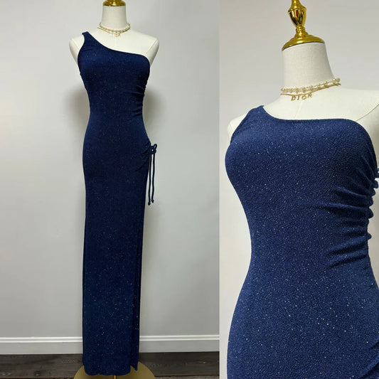 Vestido de noche azul marino de un solo hombro con abertura alta y lentejuelas, largo hasta el suelo, TP2070