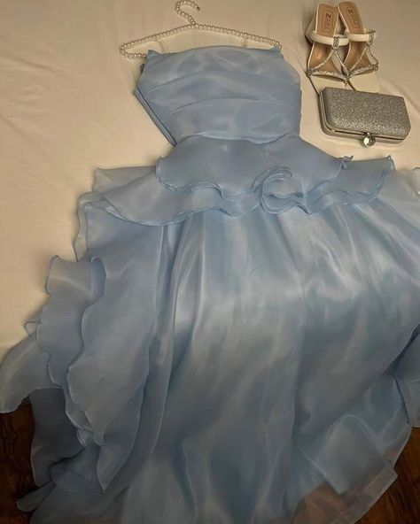 Elegante vestido de noche azul de corte A, sin mangas, de tul con volantes, TP2080