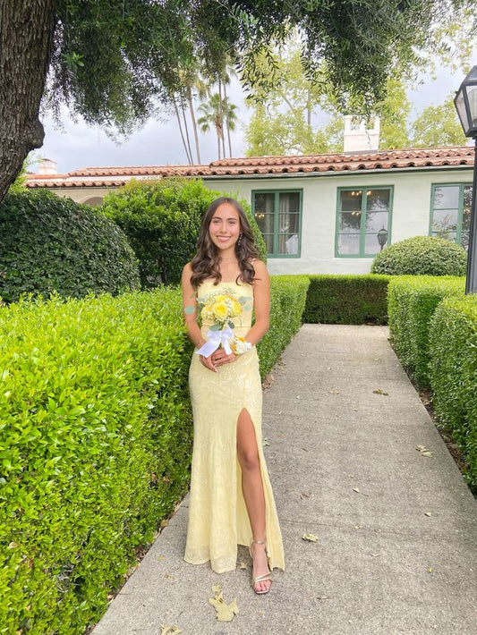 Elegante vestido de dama de honor amarillo con tirantes finos, sin mangas y abertura, corte sirena, TP2097