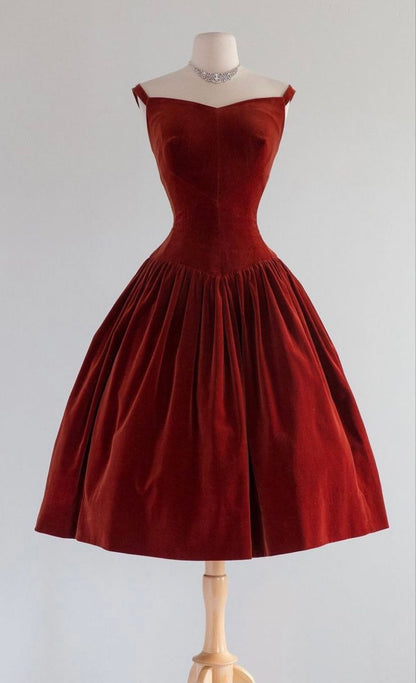 Simple Burgundy A-line Off-shoulder Velvet Short Ball Gown Evening Dress TP2137