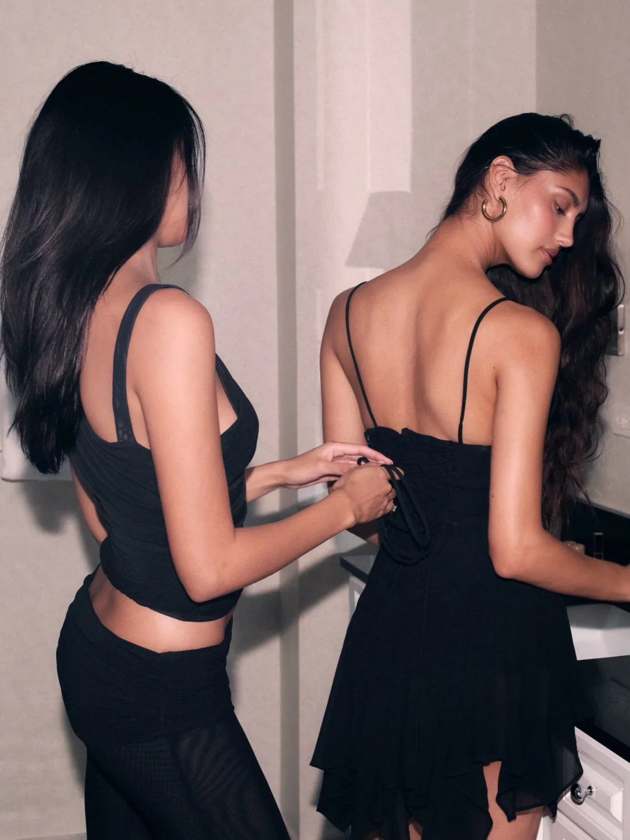 Sexy Black Strap Deep V Neck Chiffon Mini Ball Gown Evening Dress TP2178