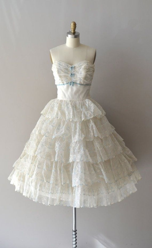 Vestido vintage blanco sin tirantes, con volantes y encaje, corto, para fiesta de cumpleaños y graduación, TP2196