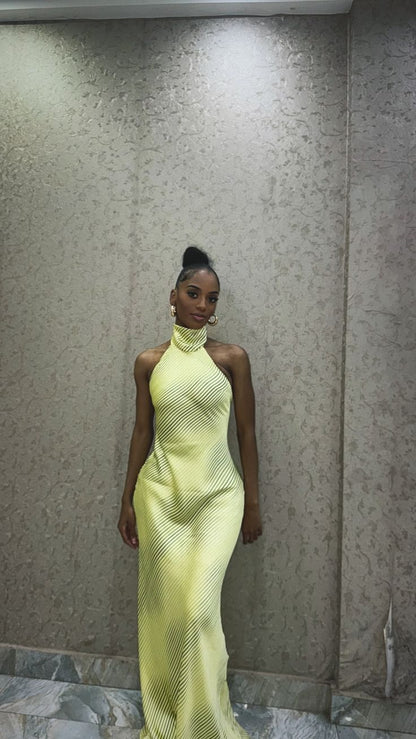 Vestido de noche amarillo elegante, largo, sin mangas, con cuello alto y hombros descubiertos, TP2244
