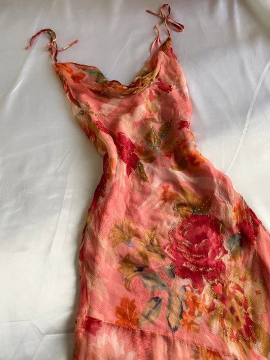 Vestido de noche con estampado vintage, tirantes finos y falda irregular TP2265