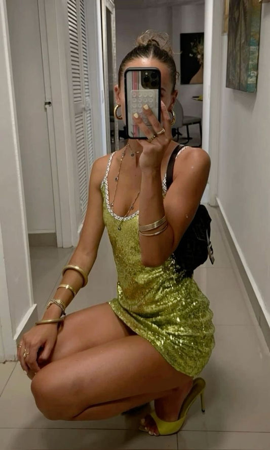 Minivestido de fiesta verde brillante sin tirantes, escote bajo y sin mangas TP2277