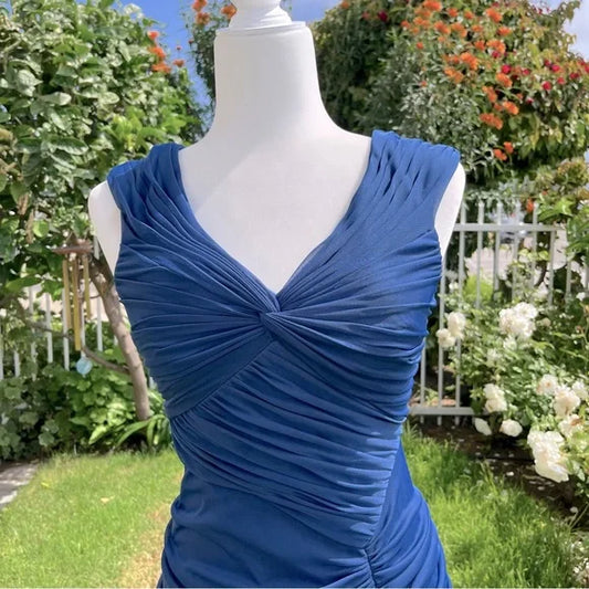 Vestido de noche vintage azul marino sin tirantes, sin mangas, con volantes y corte sirena de tul TP2317