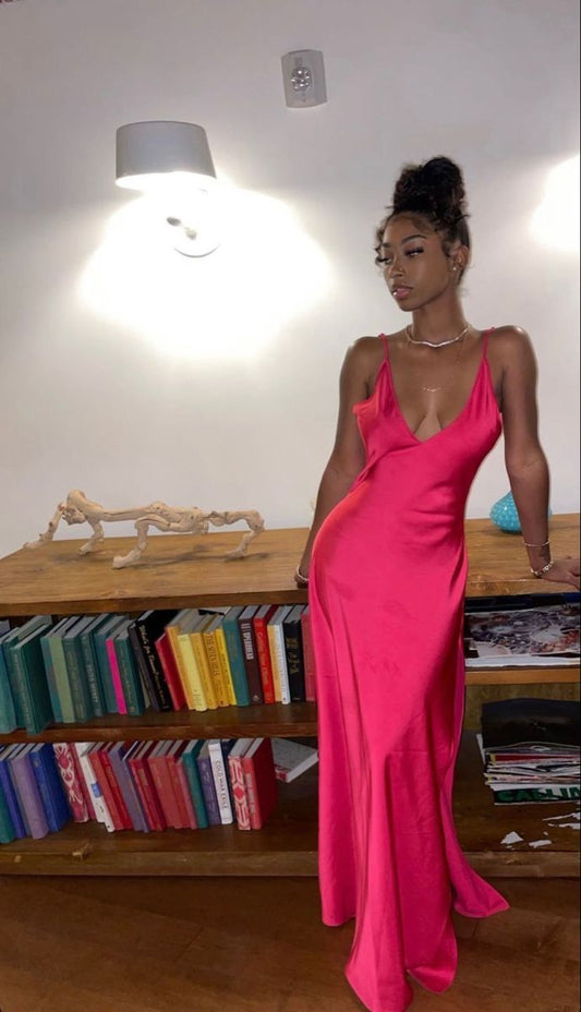 Vestido de noche rosa intenso con tirantes finos, escote bajo, satén, abertura hasta el suelo, TP2321