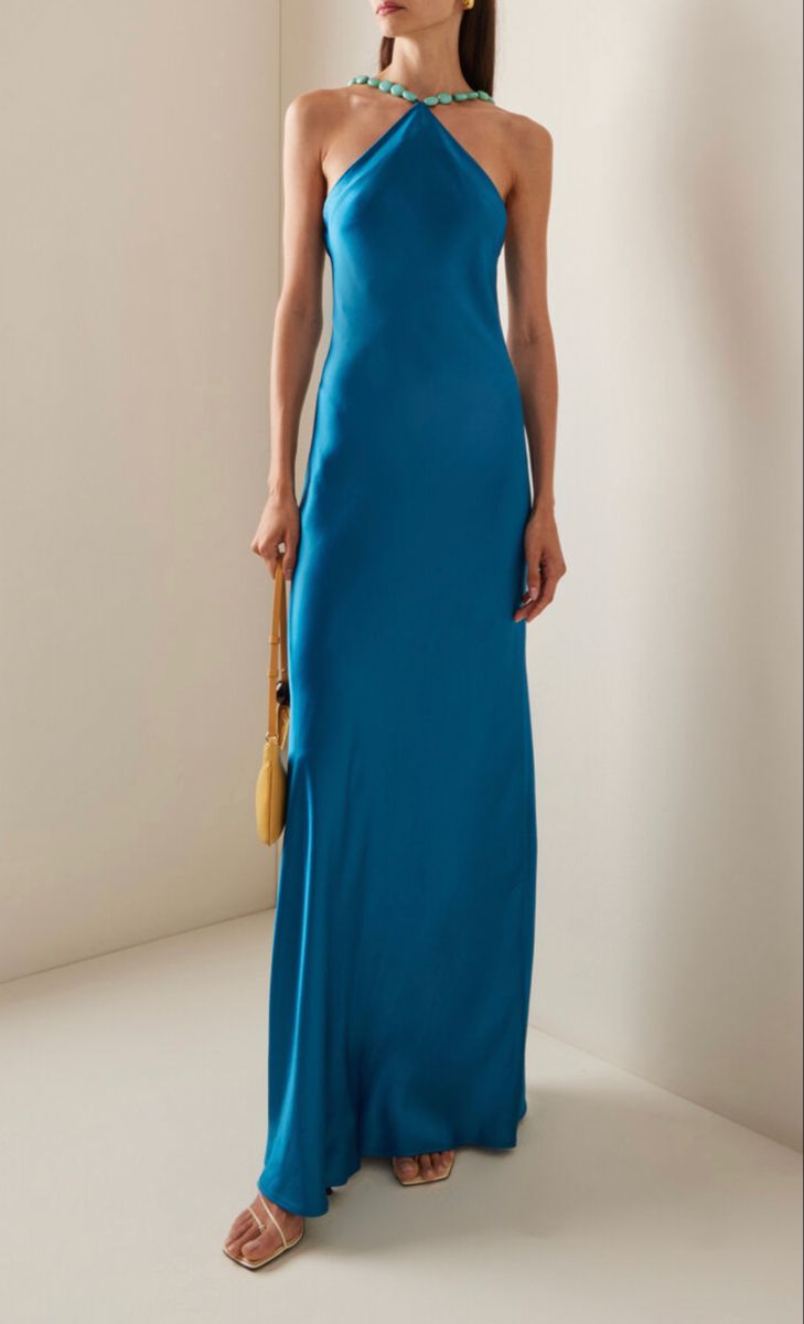 Elegante vestido de noche azul de satén con cuello halter y corte sirena, TP2325