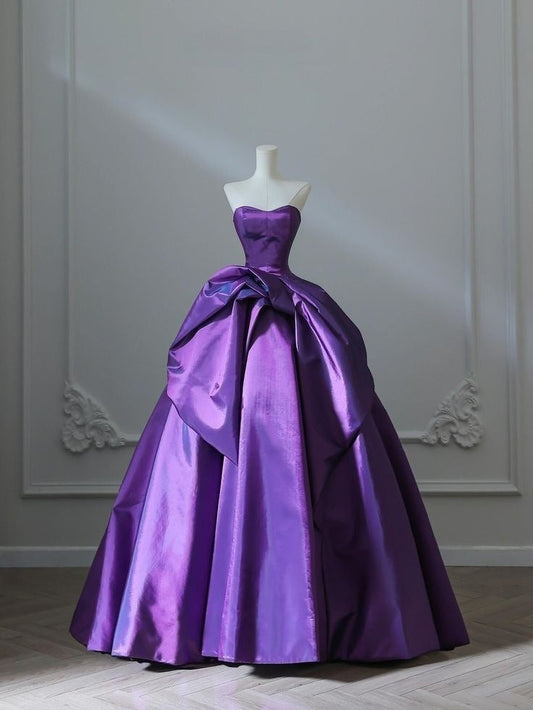 Precioso vestido de fiesta morado de satén con escote corazón, sin tirantes y corte A, TP2370