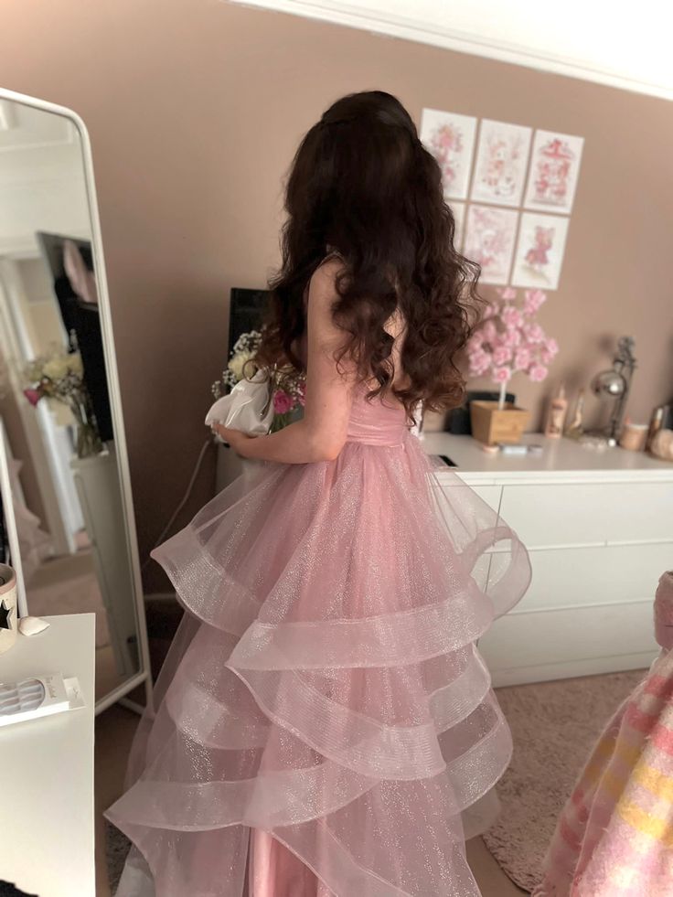 Elegante vestido de dama de honor rosa con escote en A, tirantes finos, espalda descubierta, en capas de tul, largo, TP2401