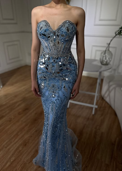 Hermoso vestido de fiesta largo de sirena con lentejuelas y escote corazón sin tirantes azul TP2427
