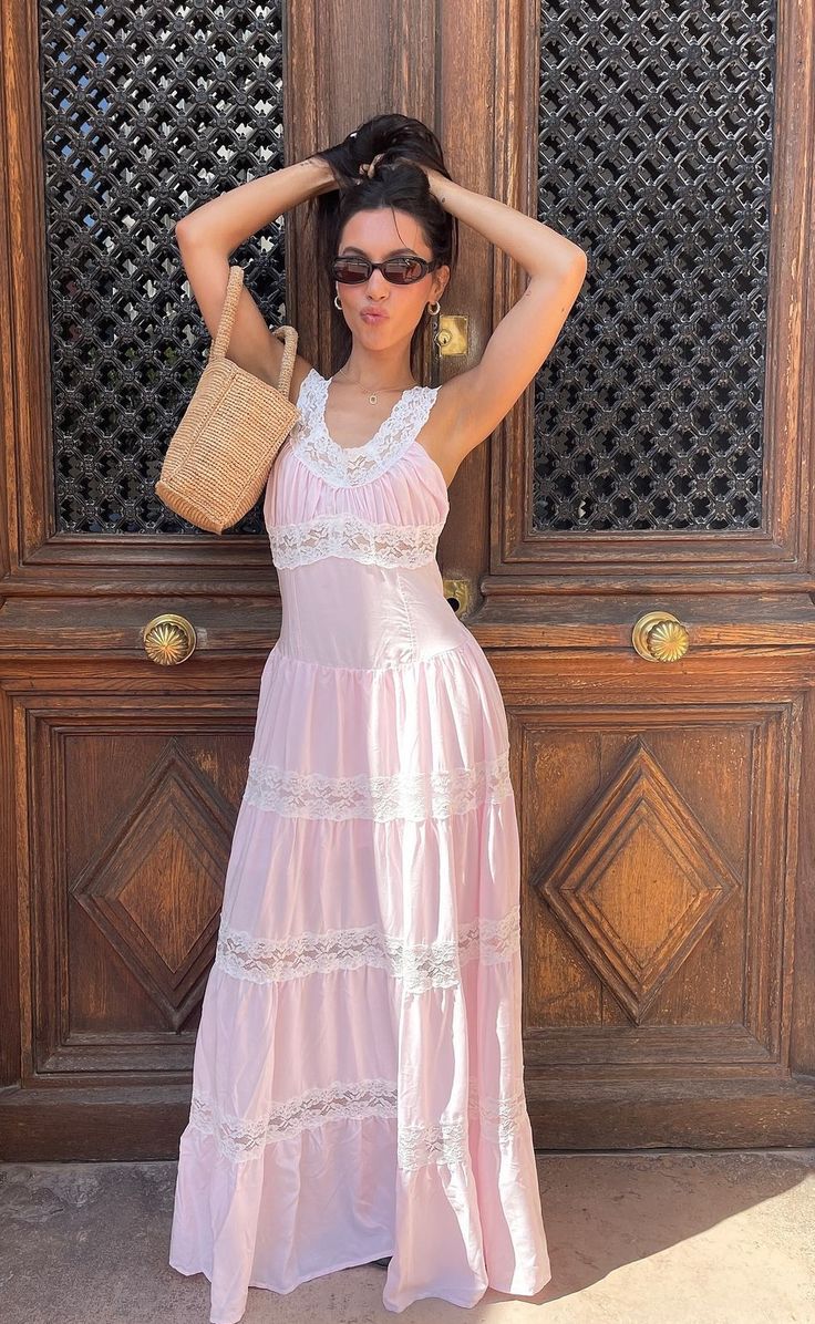 Vestido de fiesta largo rosa de corte A con escote redondo, sin mangas y encaje, TP2428