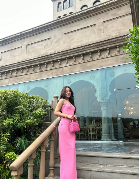 Elegante vestido de noche rosa con tirantes finos y corte sirena, ajustado y largo para fiesta de graduación TP2476