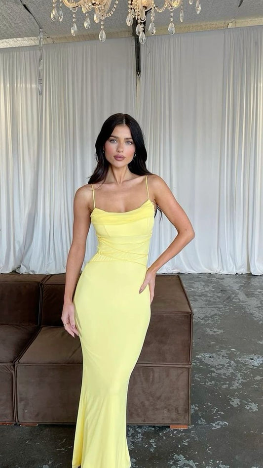 Vestido de fiesta amarillo sencillo con tirantes finos y corte sirena, TP2611