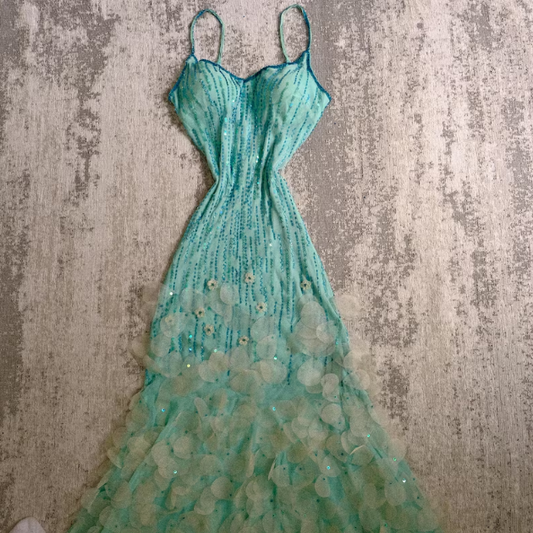 Hermoso vestido de fiesta de sirena con escote en V, espalda descubierta, tirantes finos y cuentas, largo hasta el suelo, TP2621