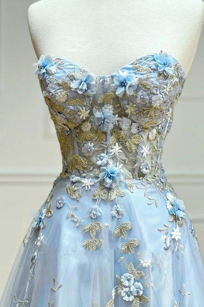 Hermoso vestido de noche largo de tul con flores, escote corazón y sin tirantes, corte A, color azul claro, para fiesta de graduación, TP2659