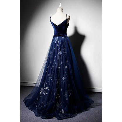 Elegante vestido de noche formal de terciopelo con escote en V y tirantes azul marino TP2689