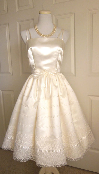 Ivory Lace Strap A-line Satin Short Birthday Party Dress Homecoming Dress TP2722