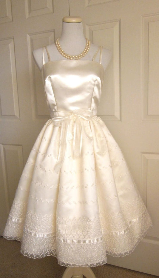 Ivory Lace Strap A-line Satin Short Birthday Party Dress Homecoming Dress TP2722