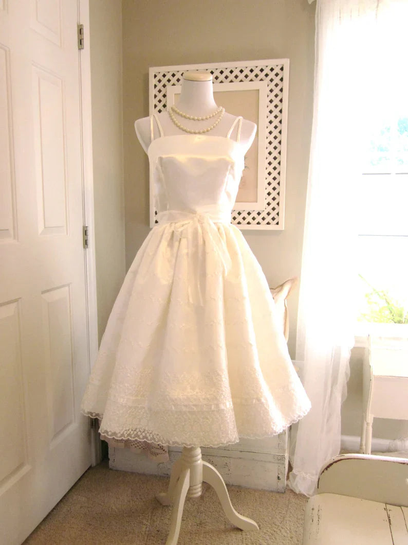 Ivory Lace Strap A-line Satin Short Birthday Party Dress Homecoming Dress TP2722