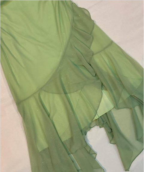 Vestido de fiesta sencillo de gasa verde sin tirantes y con volantes, vestido de noche TP2742
