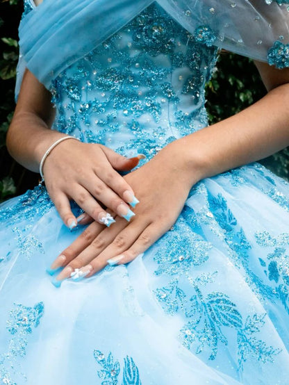 Hermoso vestido de princesa azul con hombros descubiertos, vestido de fiesta, corte A, largo hasta el suelo, TP2745