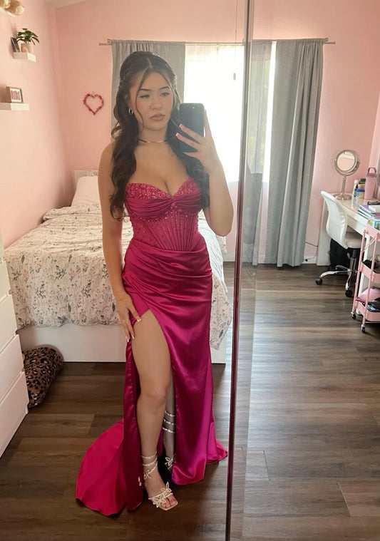Hermoso vestido de noche rosa intenso sin tirantes, escote corazón, abertura en satén, largo hasta el suelo, TP2773