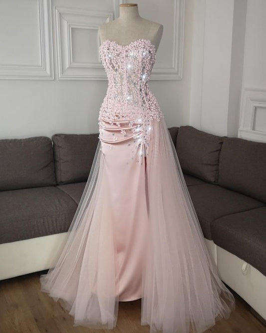 Vestido de noche de sirena con escote en forma de corazón, hombros descubiertos, satén y tul con abertura en la espalda, con lentejuelas rosas brillantes TP2776