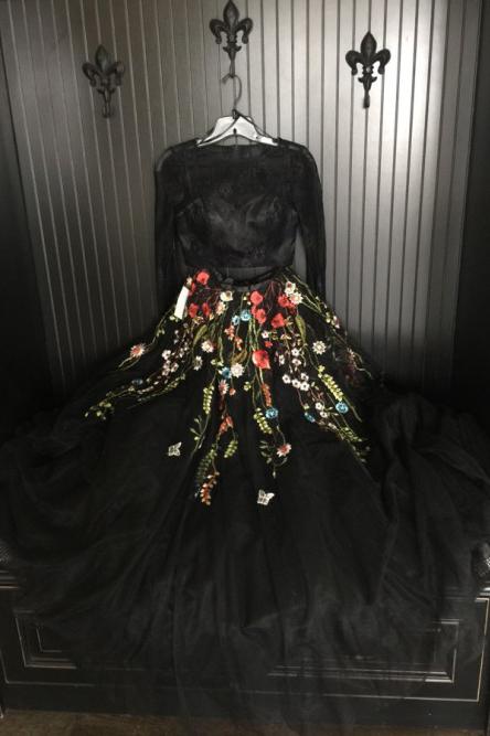Two Piece Black Lace Prom Dress Crew Long Sleeves Appliqued Party Gown MP725