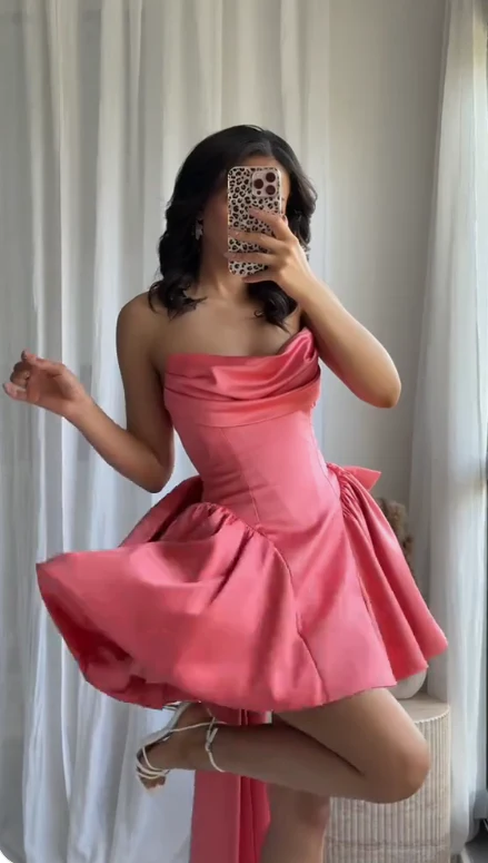 Classy Pink Strapless A-Line Satin Homecoming Dresses Short Birthday Outfits Cocktail Dress With Bow  S373