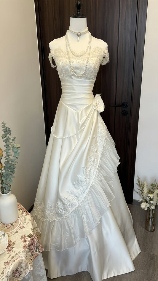 Vintage Ivory Appliques Wedding Dress, A-line Satin Bridal Dress,AST1753