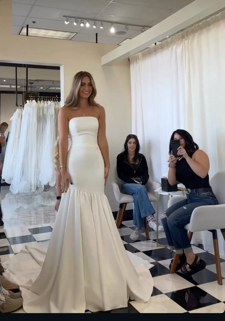 Vestido de novia de ensueño, corte sirena, sin tirantes, blanco, de satén, largo, W0118