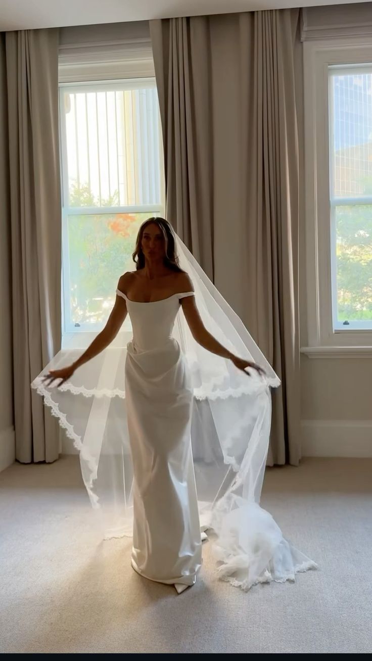 Vestido de novia de ensueño, corte tubo, hombros descubiertos, satén blanco, largo, de verano, W0130