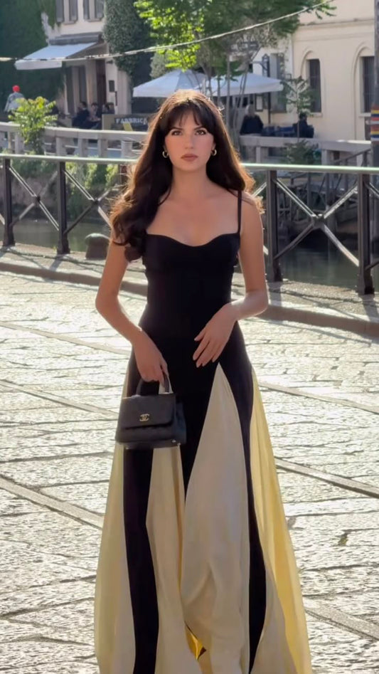 Vestido negro sencillo de gasa con tirantes finos y corte A para 20 cumpleaños, ideal para graduación o 18 cumpleaños, W0163