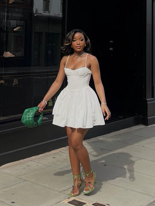 Vestido corto blanco de verano con tirantes para fiesta de bienvenida, minivestido para 18 cumpleaños, vestido de cóctel W0339
