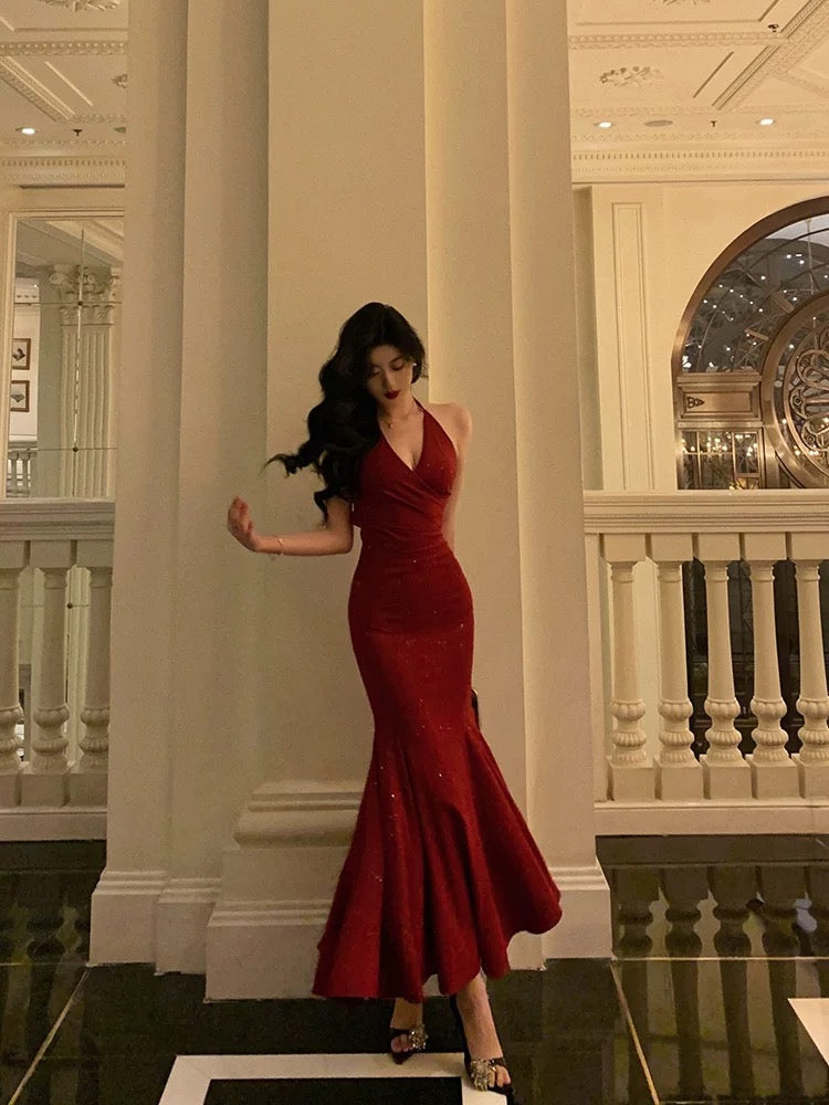 Vestido de fiesta de sirena sexy con cuello halter y lentejuelas rojas, sin mangas, para fiesta de verano, para cumpleaños número 20, W818
