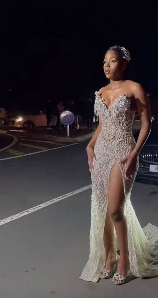 Vestido formal de sirena modesto con escote corazón y abertura en champán para cumpleaños número 20, vestidos de fiesta negros para niña, atuendos para cumpleaños número 18 W0413