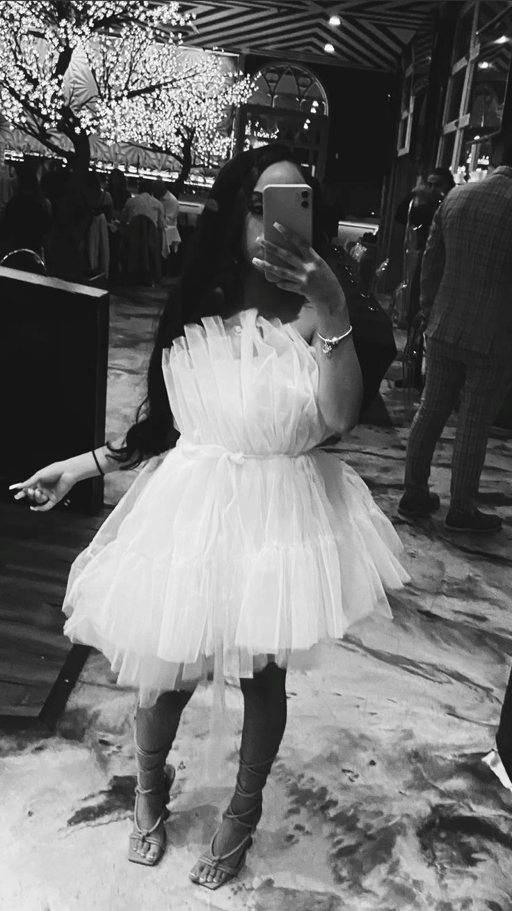 Elegante vestido de fiesta sin tirantes negro para niña, vestidos de cumpleaños de verano para adolescentes, vestido blanco Hoco, minivestido para cumpleaños número 18, vestidos de cóctel W0483