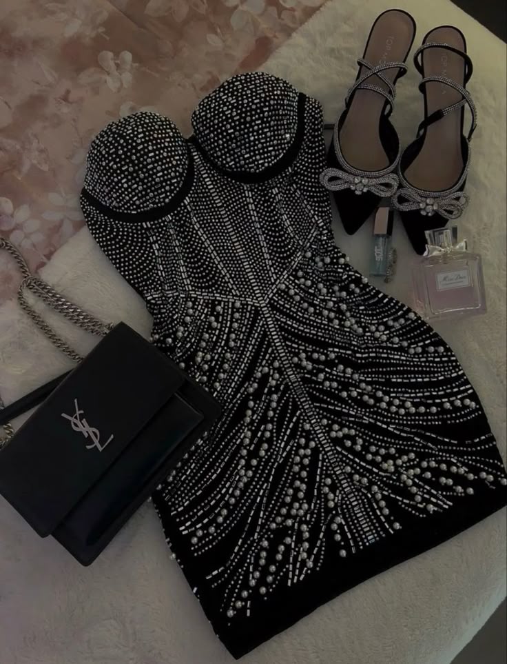 Hermoso vestido de verano para adolescentes, con escote en forma de corazón y cuentas negras, para 16 cumpleaños, minivestido de fiesta dorado para 18 cumpleaños, vestidos de cóctel W0530