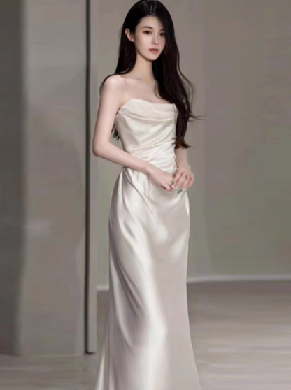 Vestido de novia de ensueño, sin tirantes, de satén blanco, largo, de verano, con capa, W0718