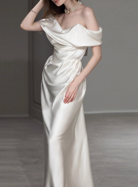 Vestido de novia de ensueño, corte tubo, hombros descubiertos, satén blanco, largo de verano, con mangas, W0720