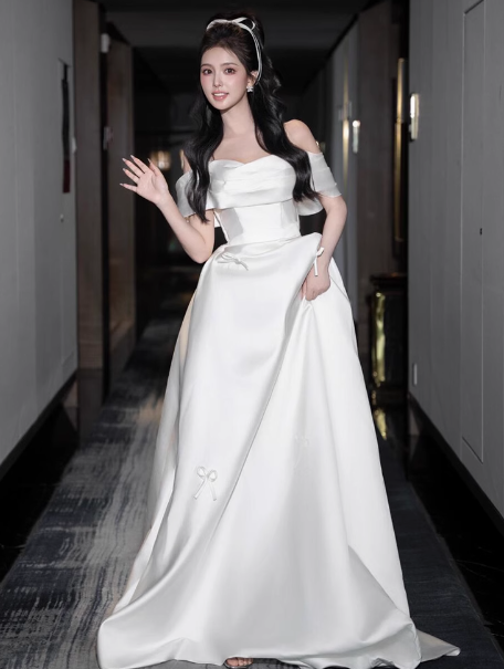 Vestido de novia de ensueño, corte A, hombros descubiertos, satén blanco, largo de verano, con mangas W0721
