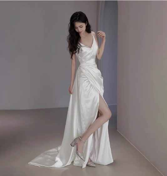 Vestido de novia de ensueño, corte tubo, tirantes finos, satén blanco, abertura, verano, largo, W0727