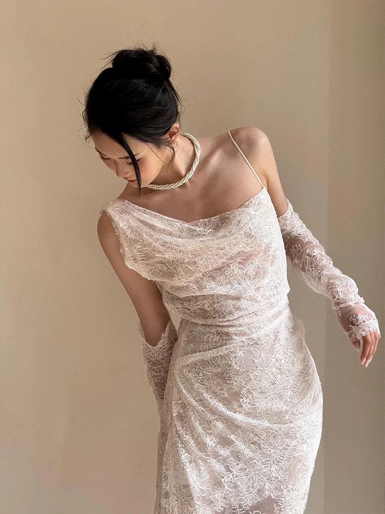 Vestido de novia vintage de sirena con cuello irregular y encaje blanco, largo de verano, W0752