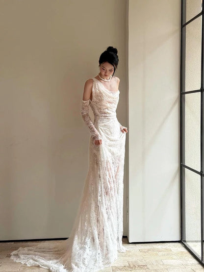 Vestido de novia vintage de sirena con cuello irregular y encaje blanco, largo de verano, W0752