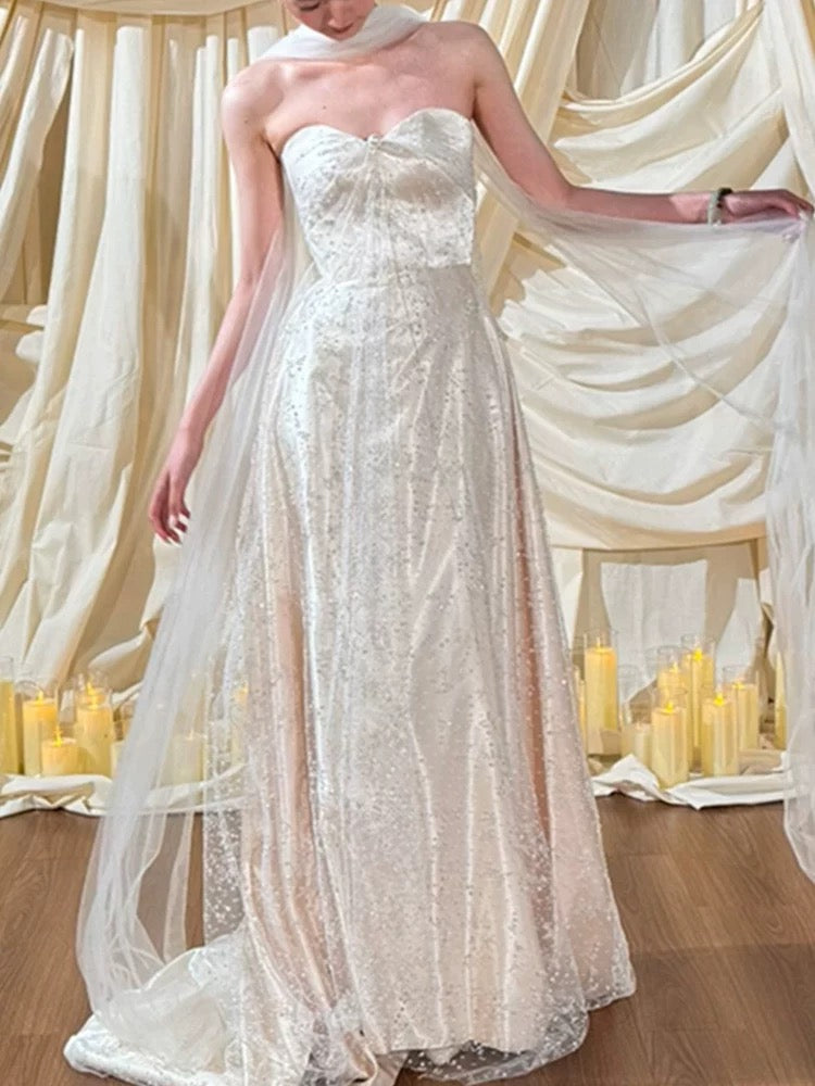 Vestido de novia sencillo de corte A con escote corazón y lentejuelas blancas, largo para playa y verano W0775