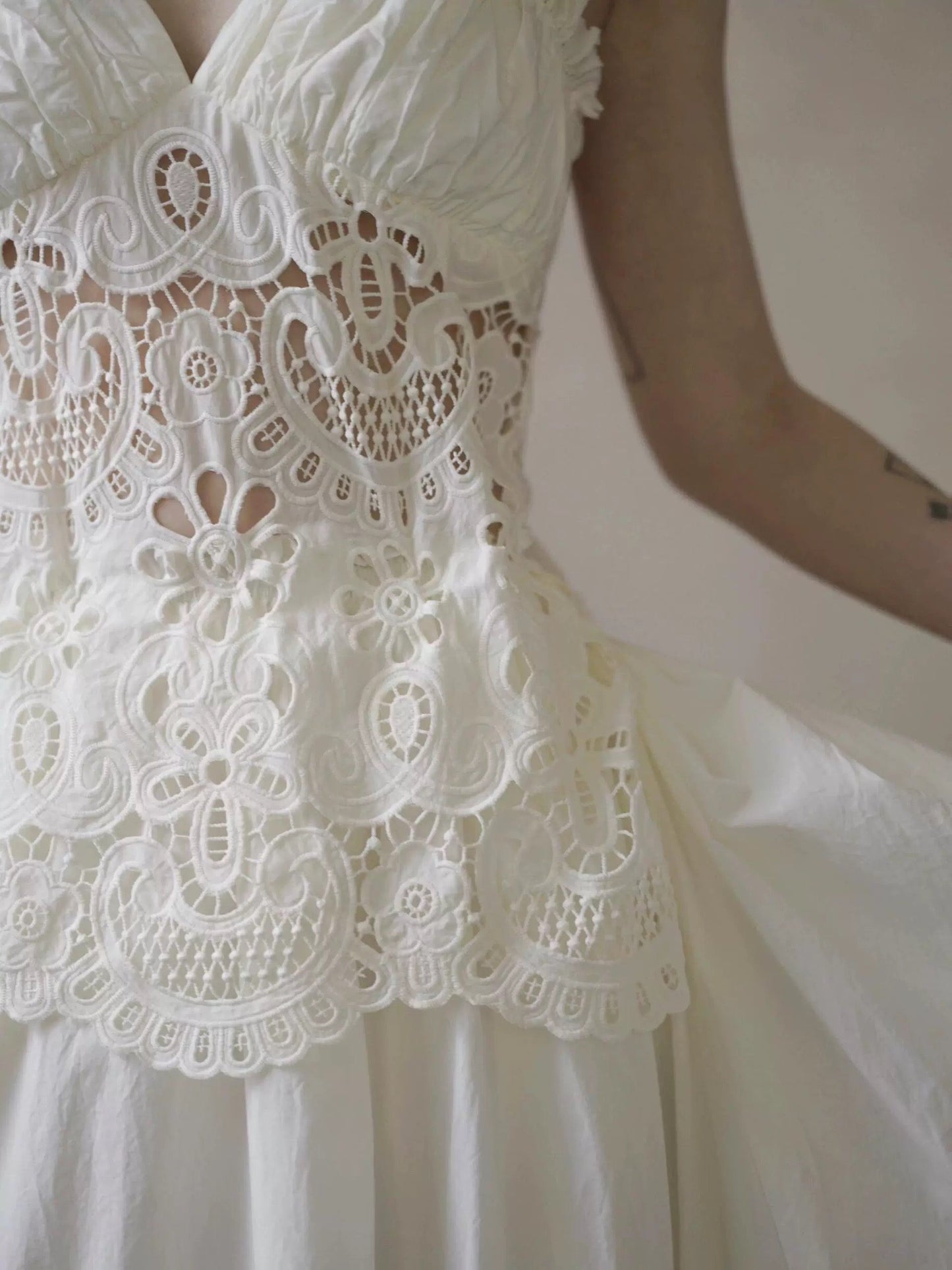 Vestido de novia vintage de corte A, estilo halter, de encaje, blanco, para verano, playa, largo, W0786
