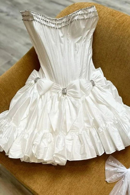 Lindos mini vestidos de fiesta sin tirantes, corte A, con cuentas, para cumpleaños número 18, vestido Hoco, atuendo para cumpleaños número 21, vestidos de cóctel W1145
