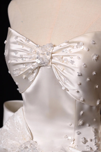 Vestido de novia sencillo, sin tirantes, corto, de verano, con lazo, W1189