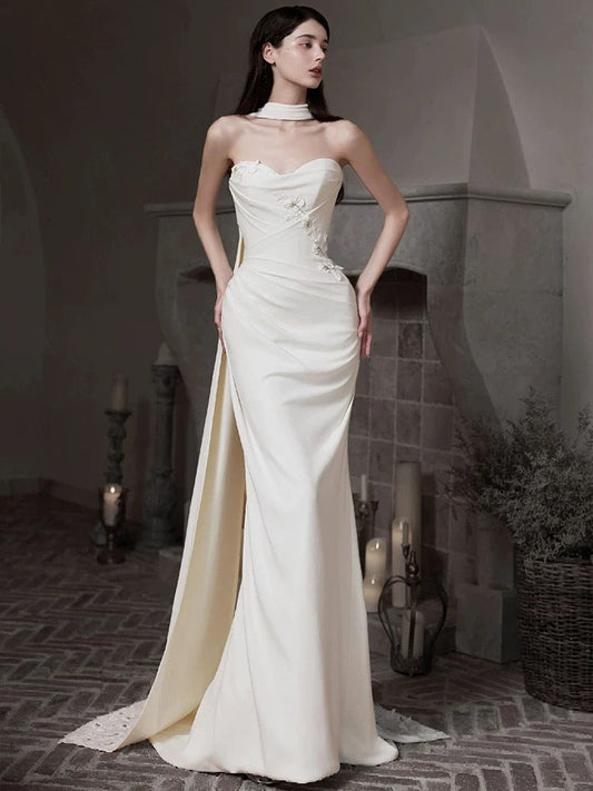 Hermoso vestido de novia de corte sirena, escote corazón, blanco, largo, de satén, W0798